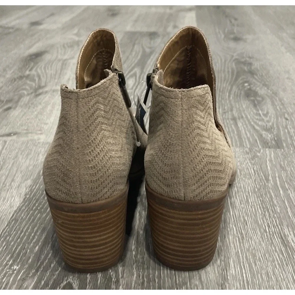 Lucky Brand Beige Tan Farrell  Leather Suede Ankle Boots Side Zip 9.5M / 41‎ NWT